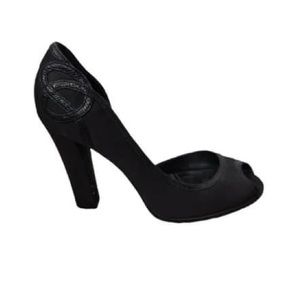 Euc FENDI size 41 

Fendi Black O'Dorsay Open Toe Pump Heels 

Ns/np home